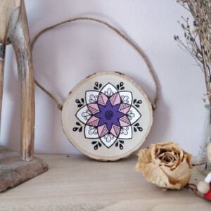 Peintures mandala sur bois