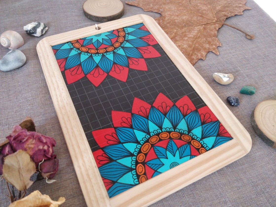Peinture mandala "Rouge turquoise" - Ardoise d'écolier – Image 3