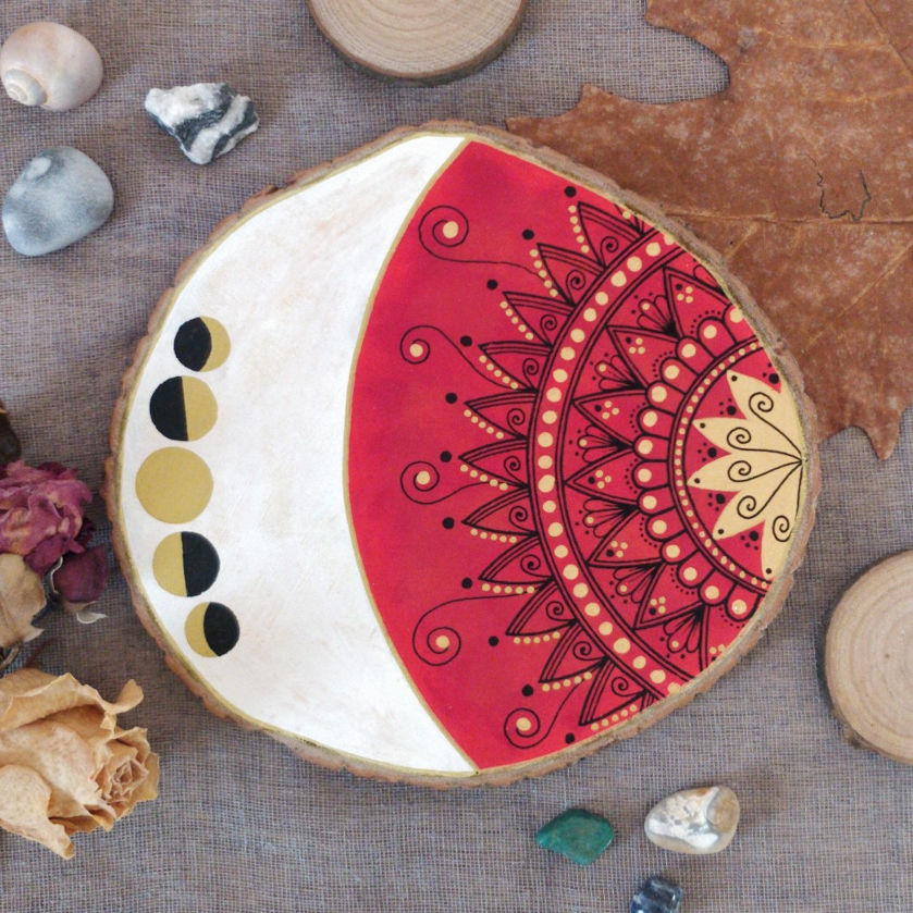 Peinture mandala "Lune rouge" - Grand rondin